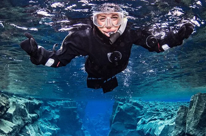 Silfra Snorkeling: Meet on Location
